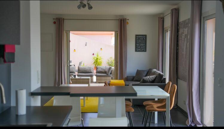 Chez Pasqua ! Spacieux Avec Terrasse 2 6 Couchages En Rooftop Apartment